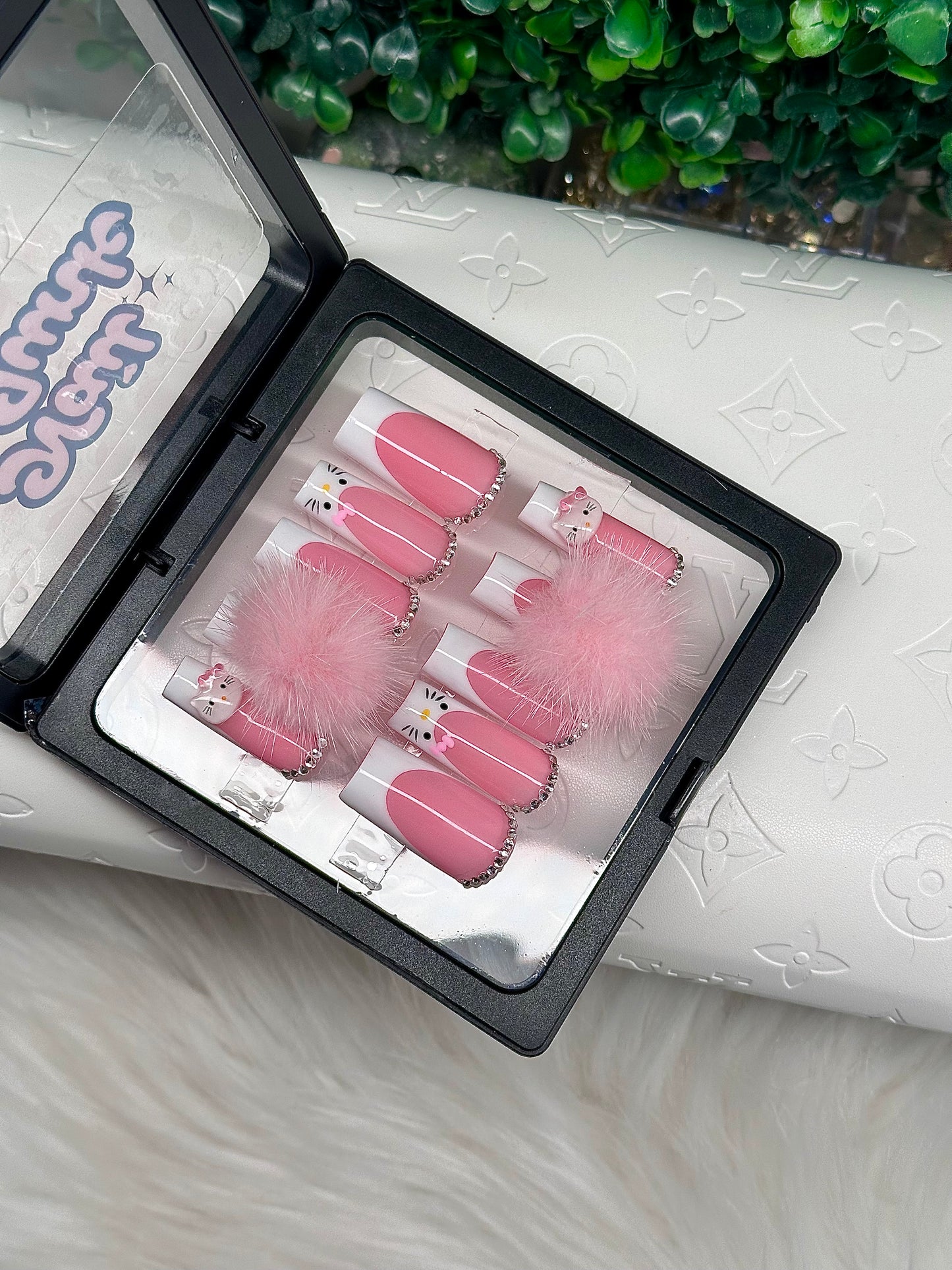 “Pink n’ White”