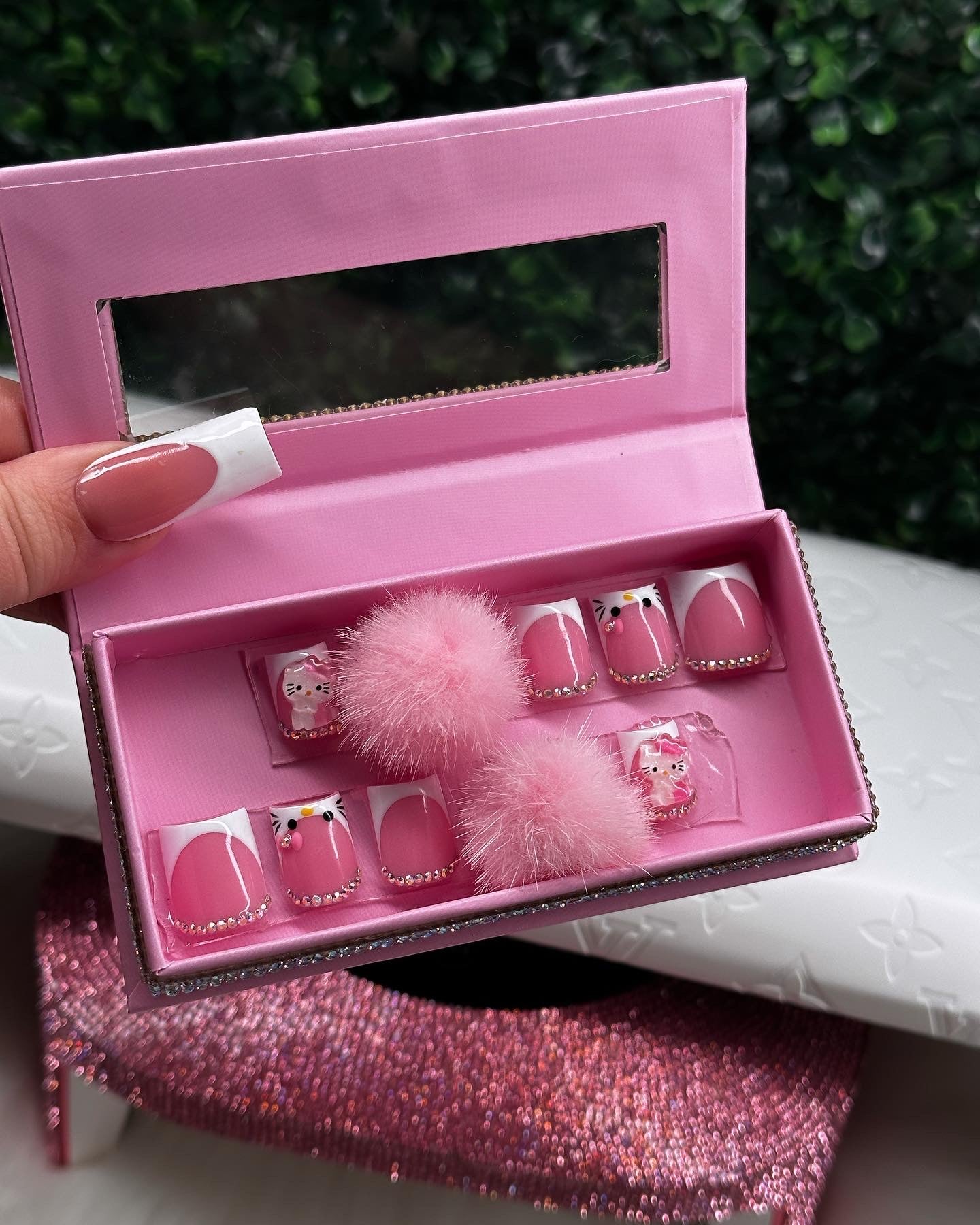 “Pink n’ White”